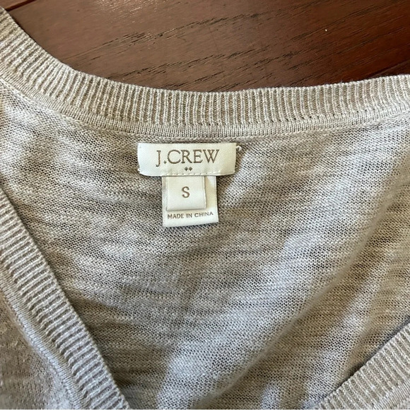 j crew 100% cotton vneck sweater size S 3/4 sleeve beige color excellent cond - Picture 4 of 11